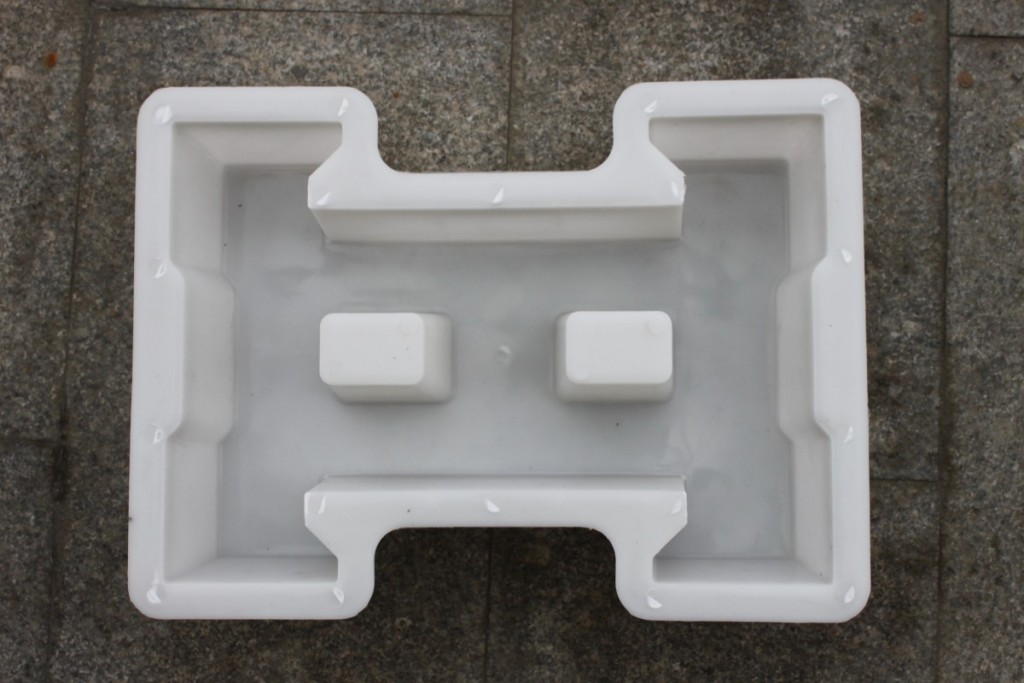 預(yù)制護(hù)坡模具該怎么養(yǎng)護(hù)？