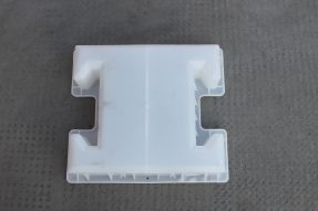 塑料連鎖磚模具的重量是決定它質(zhì)量好壞的主要因素嗎？